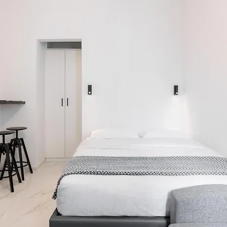 F & B Collection - Luxury Suites Thessaloniki Room photo