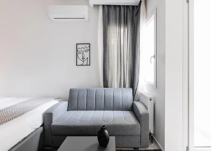 F & B Collection - Luxury Suites